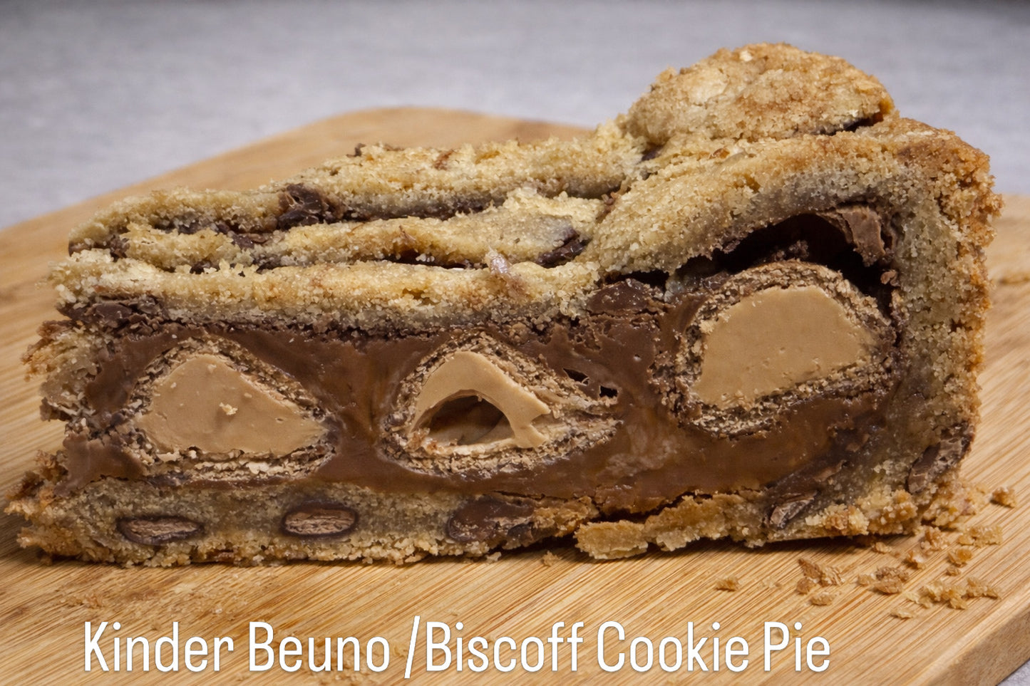 Cookie Pie - Kinder Bueno & Biscoff Slice