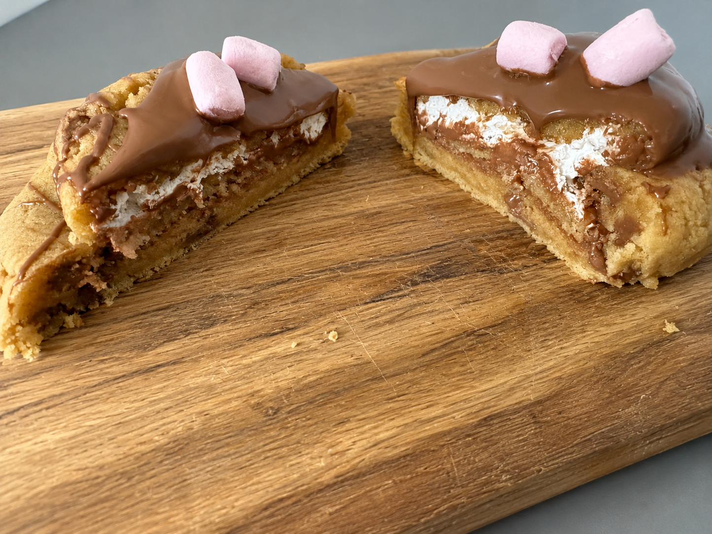 NYC Stuffed Cookie - Marshmallow
