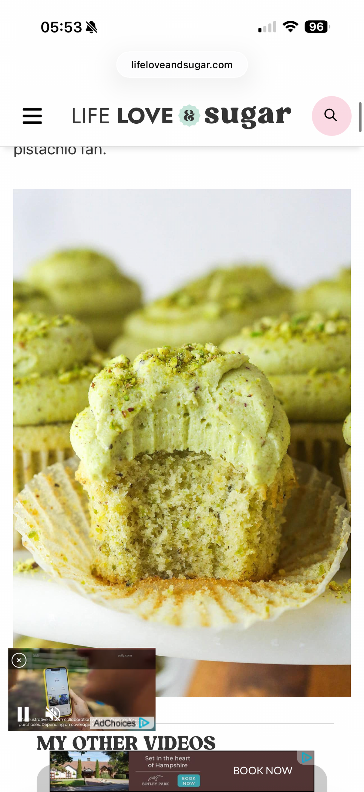 Cupcake Pistachio With Pistachio Buttercream 12’s