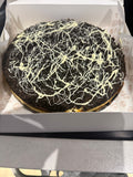 Baked Vanilla & Oreo Crumble Cheesecake